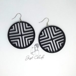 Black Symmetric Circle